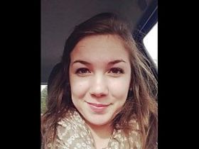 Красивая баба с сочной попкой и маленькими сиськами моется в душе пока ее снимают на камеру