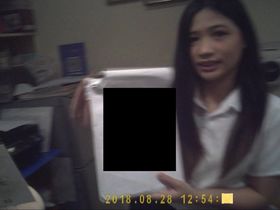 Парень заснял свою подругу как она моется в душе, а потом голенькой лежит на кровати